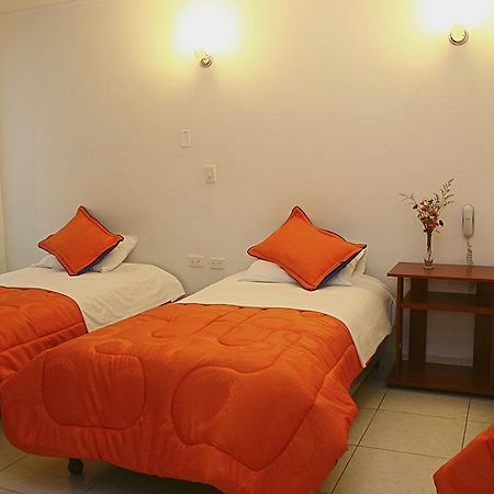 Hotel Villa Karina โบโกตา ภายนอก รูปภาพ
